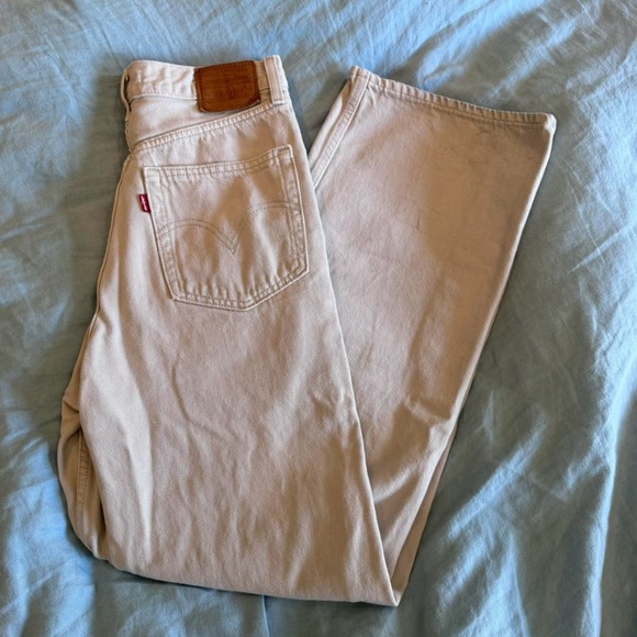 Levi’s High Loose beige/cream jeans! - Picture 1 of 5